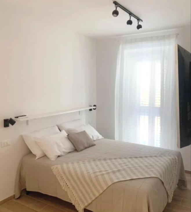 Vicolo 923 Hotel San Benedetto del Tronto Buitenkant foto